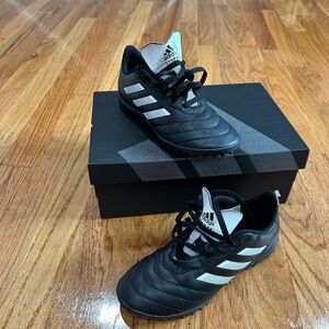 Adidas Unisex-Child Goletto VIII Turf Soccer Shoe